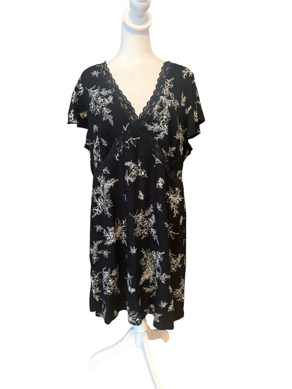 Old Navy Fit Flare Crepe Lace Trim Mini Dress Black White Floral Womens XL